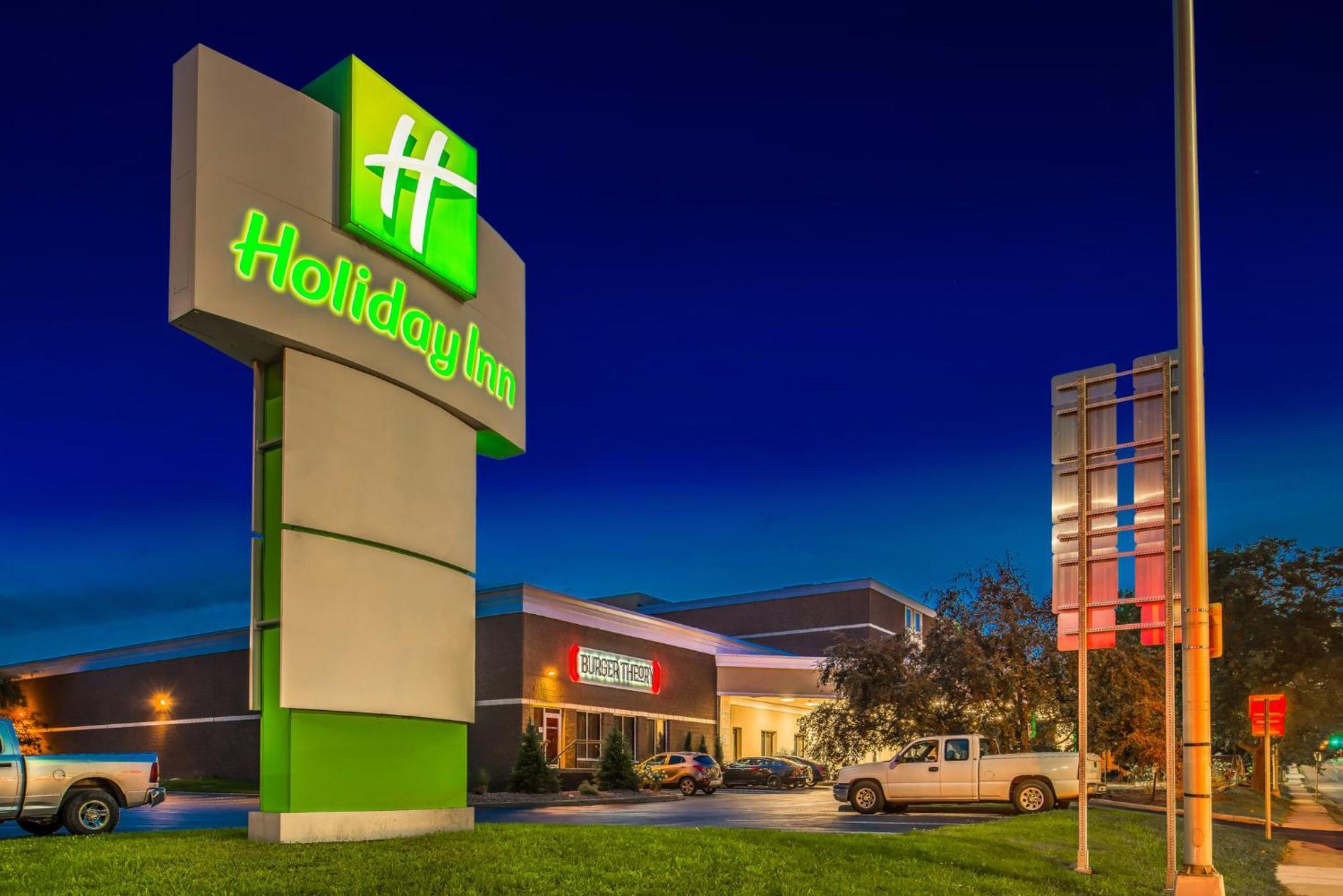 Holiday Inn Auburn-Finger Lakes Region By Ihg Exterior photo