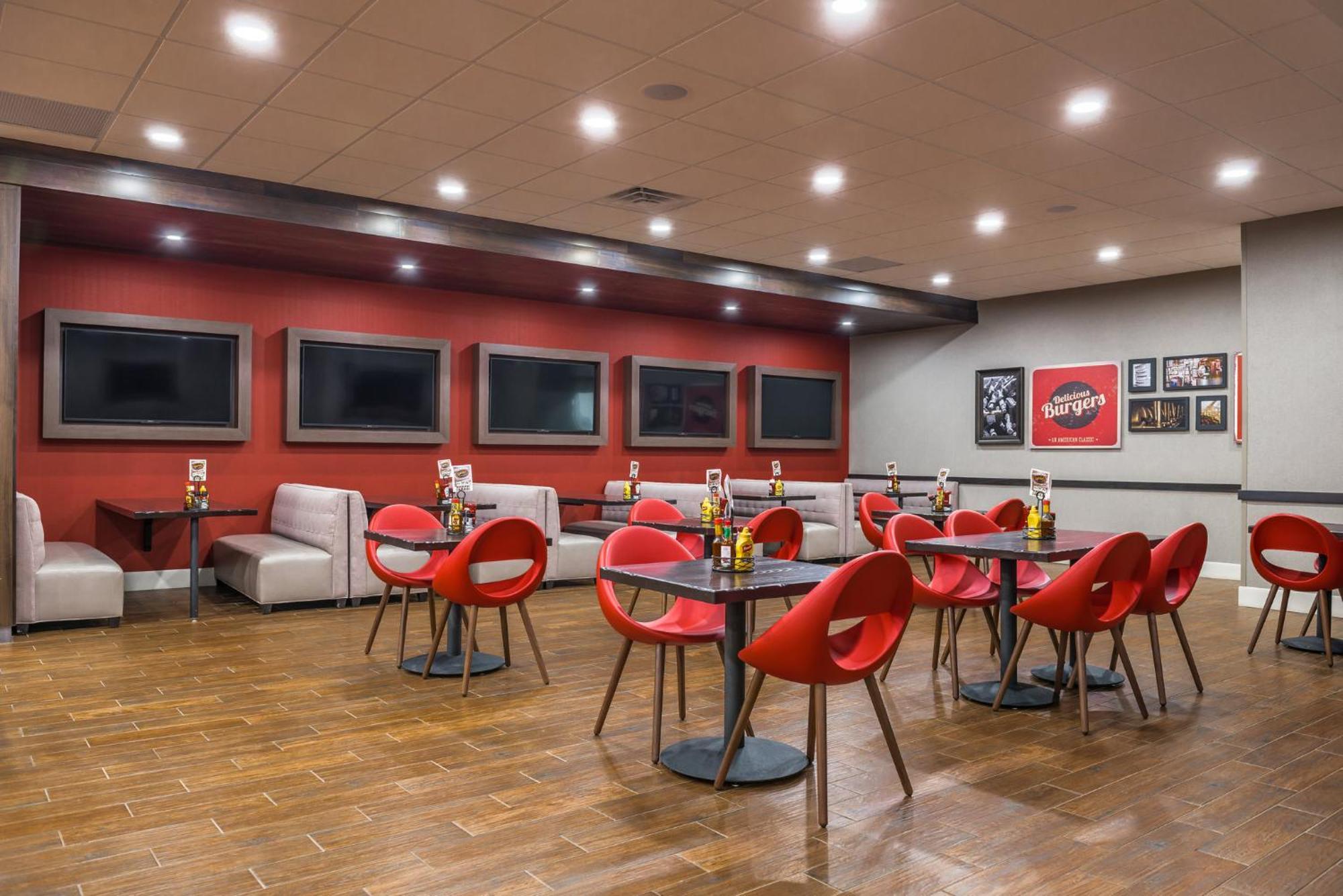 Holiday Inn Auburn-Finger Lakes Region By Ihg Exterior photo